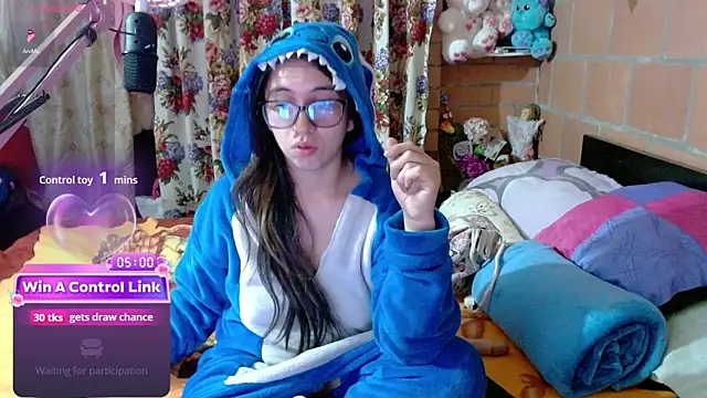 Maggie Fox3 online show from April 10, 2026, 5:14 am