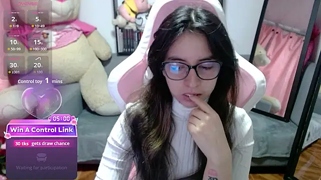 Snapshot of Maggie_Fox3 chatting on February 27, 2026, 1:28 am Maggie Fox3 online show from February 27, 2026, 1:28 am