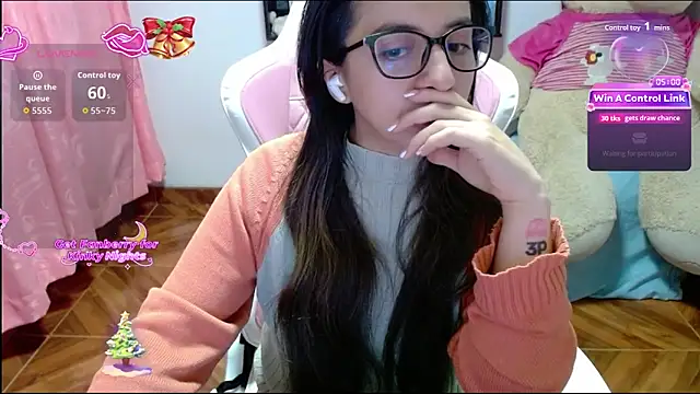 Snapshot of Maggie_Fox3 chatting on February 4, 2026, 1:11 am Maggie Fox3 online show from February 4, 2026, 1:11 am