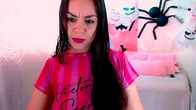 LATINGODDESS X online show from October 29, 2025, 3:00 pm