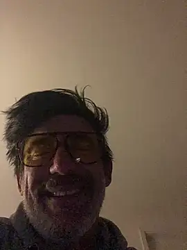 Snapshot of maxximere chatting on March 4, 2026, 2:08 am maxximere online show from March 4, 2026, 2:08 am