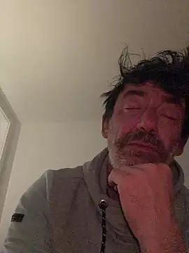 Snapshot of maxximere chatting on February 27, 2026, 12:11 am maxximere online show from February 27, 2026, 12:11 am