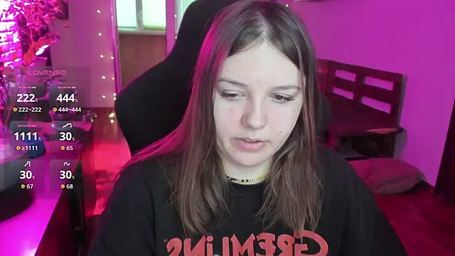 Snapshot of XNirvanaX chatting on February 25, 2026, 4:56 am XNirvanaX online show from February 25, 2026, 4:56 am