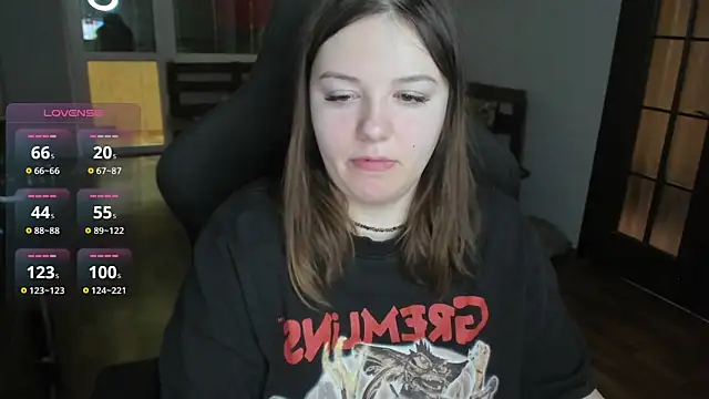 Snapshot of XNirvanaX chatting on March 3, 2026, 5:25 am XNirvanaX online show from March 3, 2026, 5:25 am