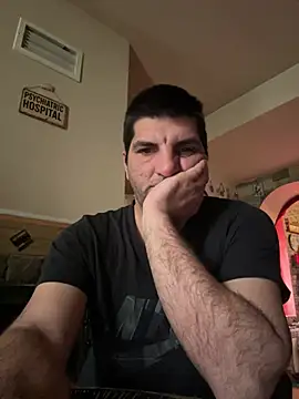 ilievmt84 online show from April 15, 2026, 7:36 am