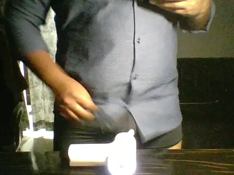 Snapshot of Wildguycums chatting on March 24, 2026, 4:29 pm Wildguycums online show from March 24, 2026, 4:29 pm