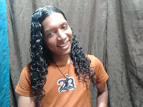 Snapshot of shairaStarr chatting on October 2, 2025, 2:59 am shairaStarr online show from October 2, 2025, 2:59 am