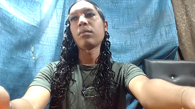 Snapshot of shairaStarr chatting on October 15, 2025, 1:52 pm shairaStarr online show from October 15, 2025, 1:52 pm