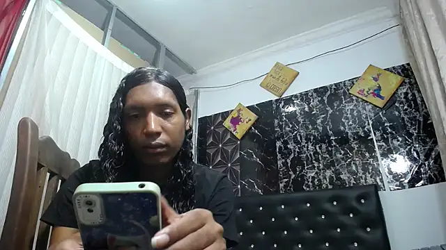 Snapshot of shairaStarr chatting on February 14, 2025, 3:26 pm shairaStarr online show from February 14, 2025, 3:26 pm