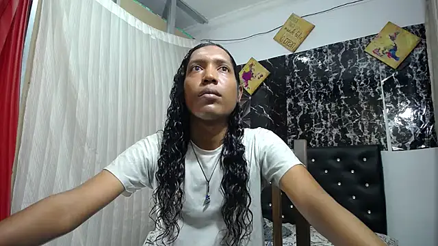 Snapshot of shairaStarr chatting on February 19, 2025, 12:11 pm shairaStarr online show from February 19, 2025, 12:11 pm