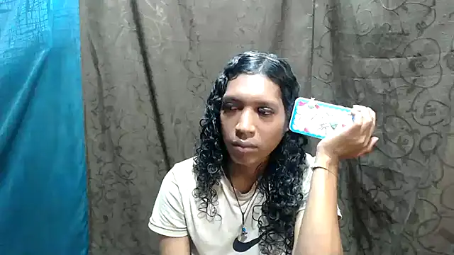 Snapshot of shairaStarr chatting on October 18, 2025, 3:03 pm shairaStarr online show from October 18, 2025, 3:03 pm