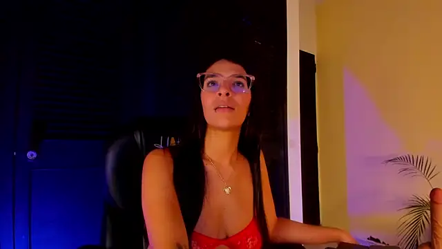 annyluna1 online show from July 9, 2026, 11:53 am