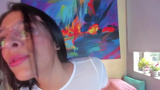 annyluna1 online show from August 4, 2026, 12:42 pm