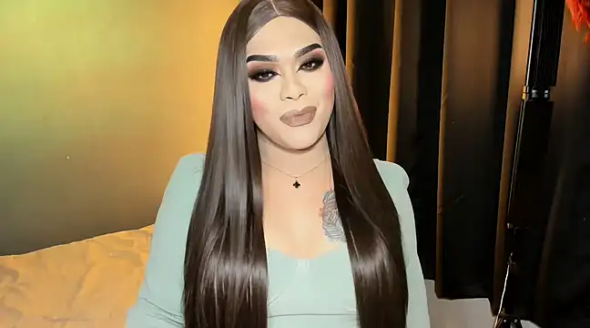 VictoriaEliz online show from March 9, 2025, 5:39 pm