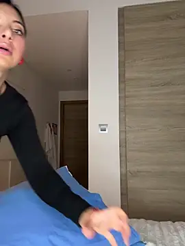 Snapshot of alexademie1 chatting on October 28, 2025, 2:05 pm alexademie1 online show from October 28, 2025, 2:05 pm