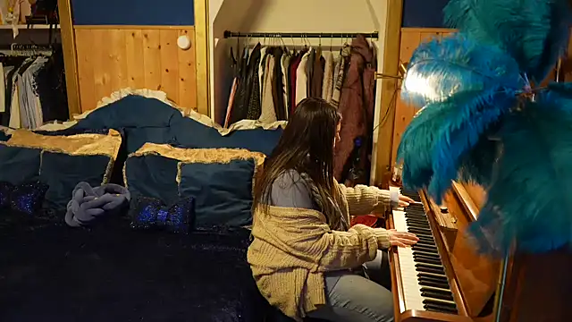 VanessaDoyle online show from March 24, 2026, 4:51 pm