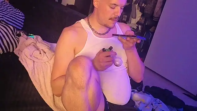 Snapshot of DemonDickNick chatting on September 30, 2025, 8:31 am DemonDickNick online show from September 30, 2025, 8:31 am