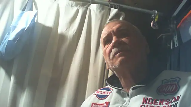 Snapshot of nonnomaturobisex chatting on November 7, 2025, 7:57 am nonnomaturobisex online show from November 7, 2025, 7:57 am