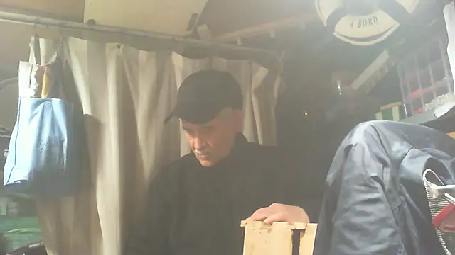 Snapshot of nonnomaturobisex chatting on November 30, 2025, 11:33 am nonnomaturobisex online show from November 30, 2025, 11:33 am