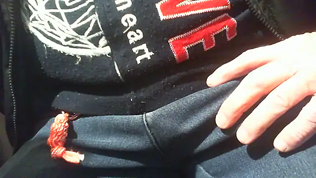 Snapshot of nonnomaturobisex chatting on November 8, 2025, 8:18 am nonnomaturobisex online show from November 8, 2025, 8:18 am