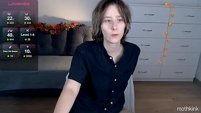 mothkink online show from October 23, 2025, 6:06 pm