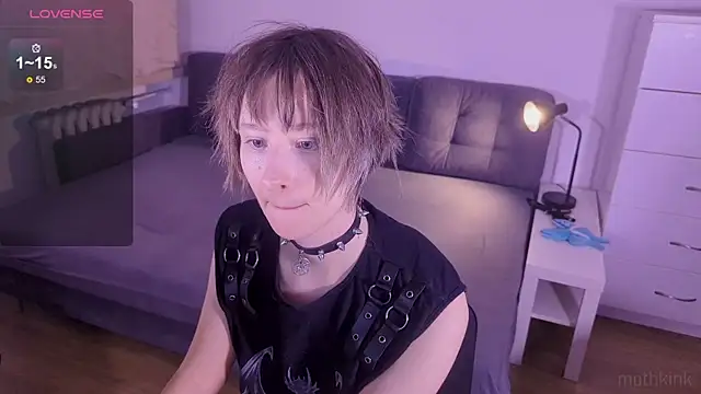 mothkink online show from December 15, 2025, 6:25 pm