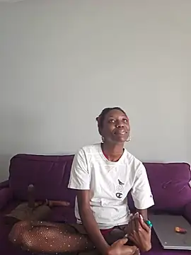 oliviaprettypussy online show from May 20, 2026, 2:36 pm