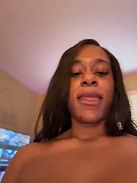 Snapshot of Tikalalin chatting on February 24, 2026, 4:19 pm Tikalalin online show from February 24, 2026, 4:19 pm