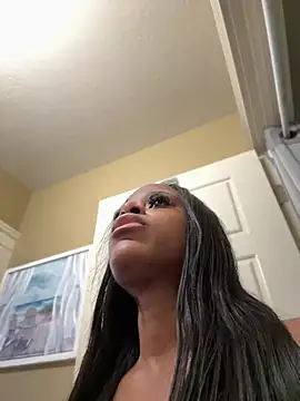 Snapshot of Tikalalin chatting on March 18, 2026, 3:35 pm Tikalalin online show from March 18, 2026, 3:35 pm