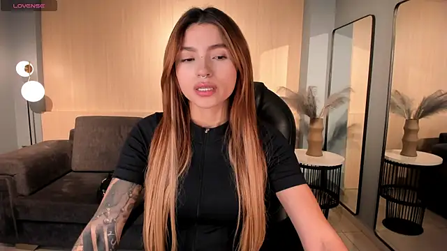 Snapshot of LexieWayne chatting on October 16, 2025, 9:23 pm LexieWayne online show from October 16, 2025, 9:23 pm