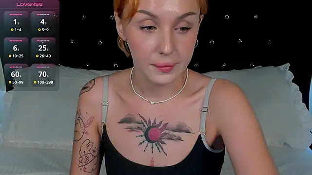 LianaFord online show from November 16, 2025, 8:24 pm