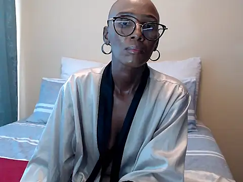 Snapshot of yummycherryxx chatting on May 20, 2026, 8:00 am yummycherryxx online show from May 20, 2026, 8:00 am