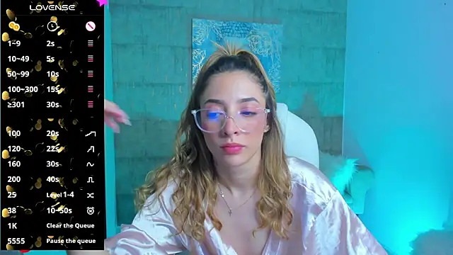 Snapshot of barbie_scoth_ chatting on February 13, 2025, 10:11 pm barbie scoth  online show from February 13, 2025, 10:11 pm