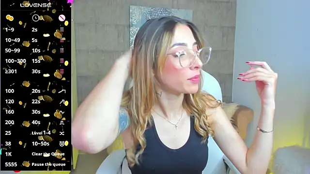 Snapshot of barbie_scoth_ chatting on February 21, 2025, 8:38 pm barbie scoth  online show from February 21, 2025, 8:38 pm