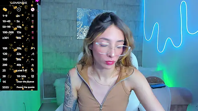 Snapshot of barbie_scoth_ chatting on March 14, 2025, 10:05 pm barbie scoth  online show from March 14, 2025, 10:05 pm