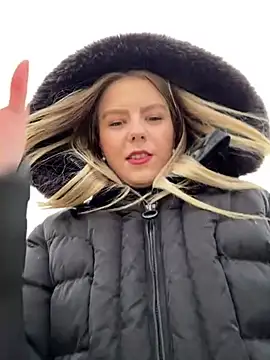 LaraBlond online show from February 27, 2025, 12:01 pm