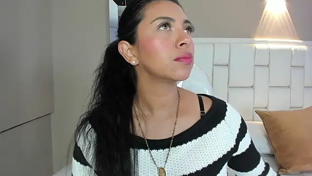 Snapshot of _BunnyNaugthy chatting on October 18, 2025, 12:07 pm BunnyNaugthy online show from October 18, 2025, 12:07 pm