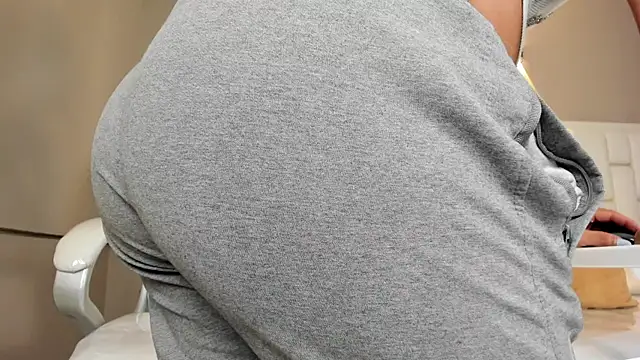 Snapshot of _BunnyNaugthy chatting on September 10, 2025, 12:04 pm BunnyNaugthy online show from September 10, 2025, 12:04 pm