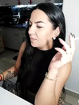 hot-babygirl online show from December 18, 2025, 7:29 pm