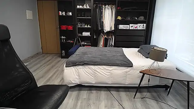 samricci21 online show from February 24, 2026, 12:28 pm