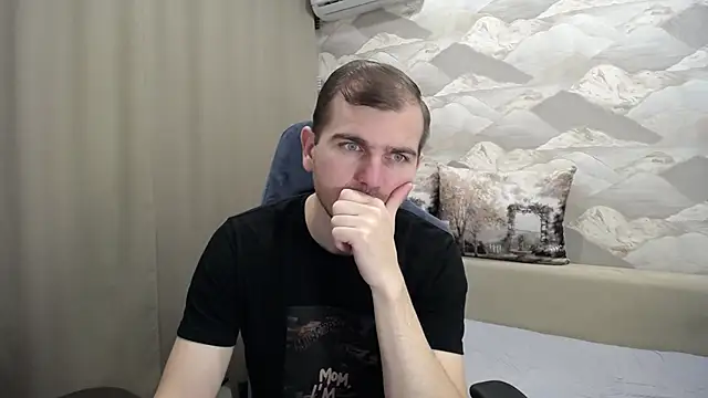 SerzhKorol1 online show from November 14, 2025, 4:49 am