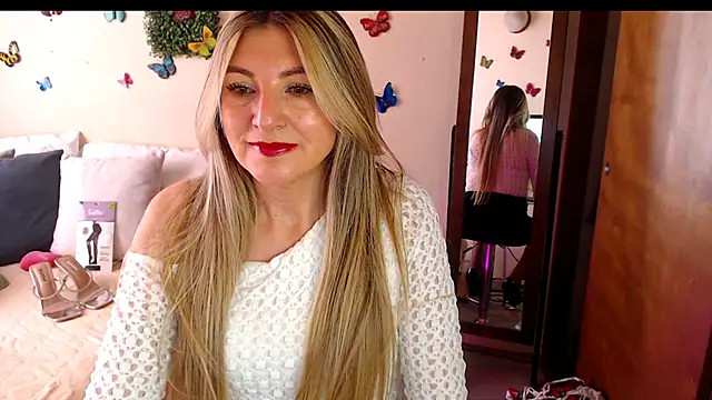 Snapshot of Jolie-Mature chatting on June 25, 2026, 9:31 pm Jolie-Mature online show from June 25, 2026, 9:31 pm