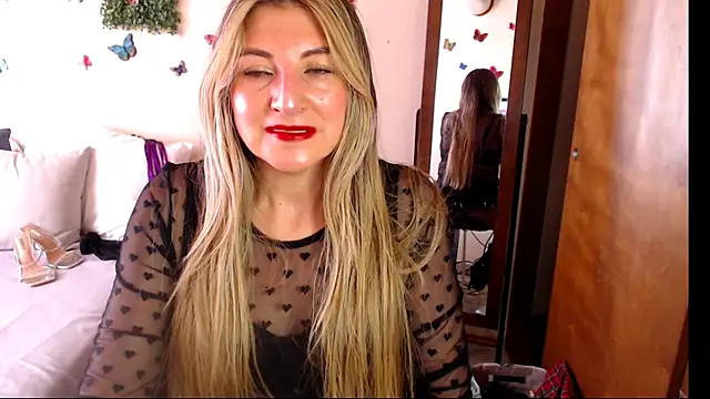 Snapshot of Jolie-Mature chatting on June 2, 2026, 9:15 pm Jolie-Mature online show from June 2, 2026, 9:15 pm