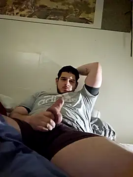 Snapshot of Austem910 chatting on December 20, 2024, 3:47 am Austem910 online show from December 20, 2024, 3:47 am