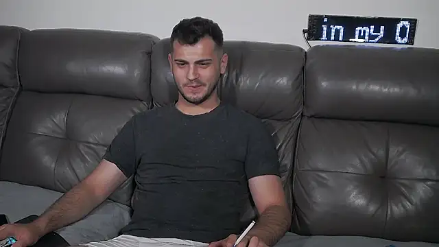 CrazyDom1 online show from July 23, 2026, 11:00 pm