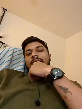  IRRESISTIBLE  online show from February 13, 2025, 8:03 pm