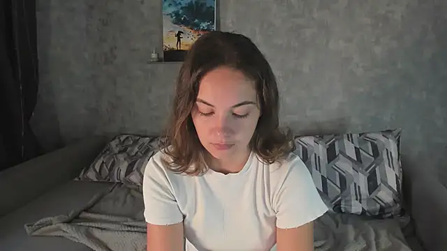 Snapshot of KristinaLoison chatting on October 5, 2025, 1:13 pm KristinaLoison online show from October 5, 2025, 1:13 pm