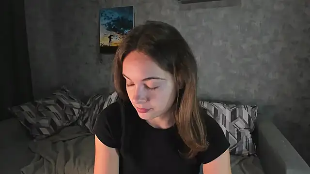 KristinaLoison online show from December 2, 2025, 3:03 pm