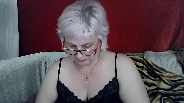 Snapshot of Gina_Marlyn chatting on September 10, 2025, 9:36 pm Gina Marlyn online show from September 10, 2025, 9:36 pm