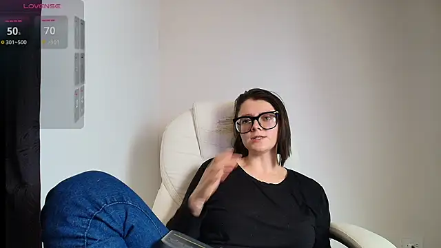 Arya starrk online show from March 19, 2025, 4:24 pm